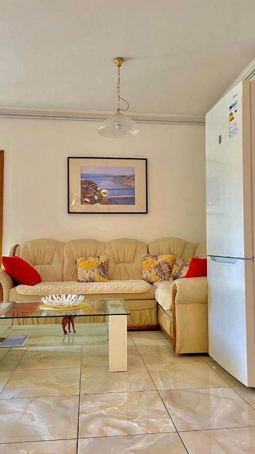 Apartments Neven โอมิช ภายนอก รูปภาพ