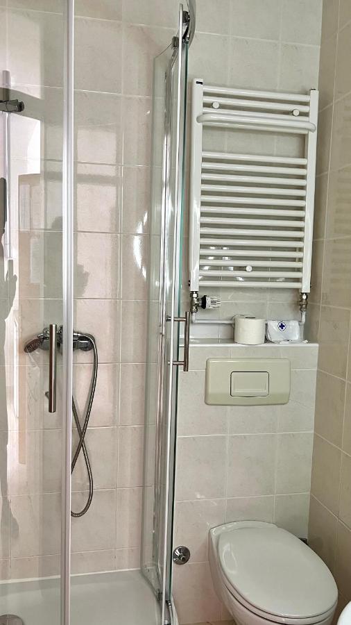 Apartments Neven โอมิช ภายนอก รูปภาพ