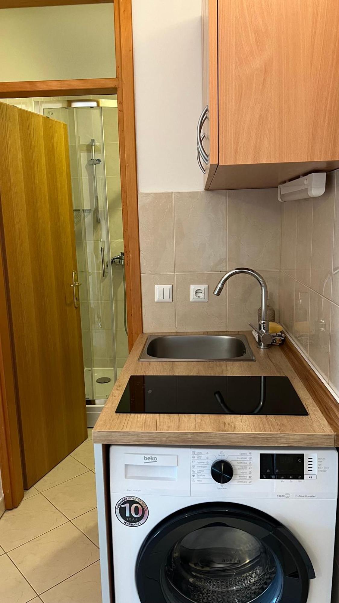Apartments Neven โอมิช ภายนอก รูปภาพ